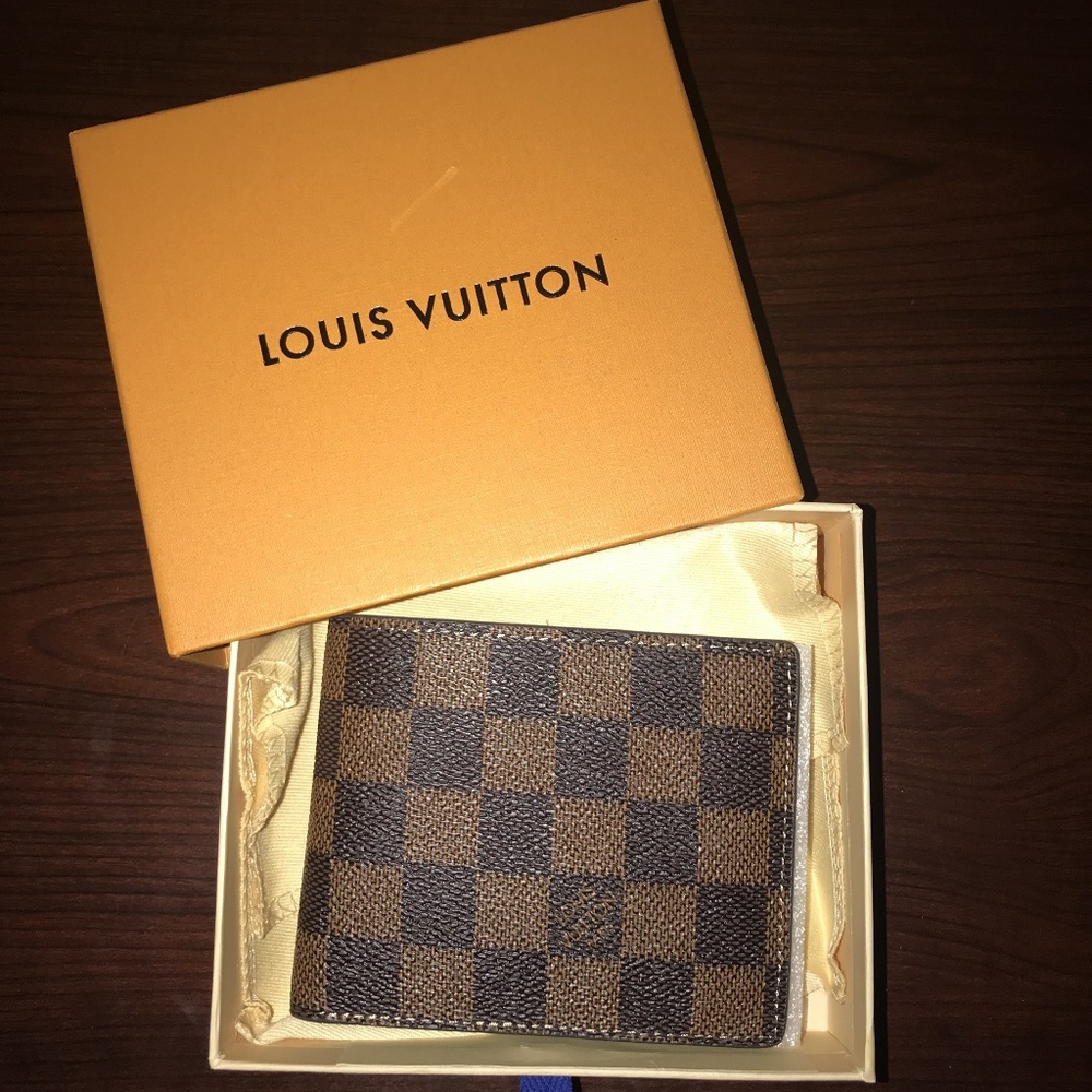 Authentic Louis Vuitton Mens Multiple Wallet